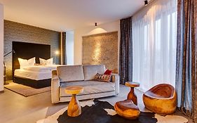 Hotel im Bunker